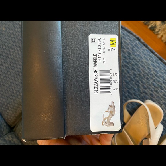 Naturalizer women's shoes - Picture 3 of 4